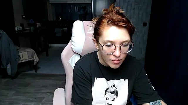 Snapshot of Reginasmilee chatting on 10/15/25, 01:59 Reginasmilee online show from 10/15/25, 01:59