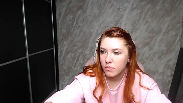 Reginasmilee online show from 02/09/26, 12:41