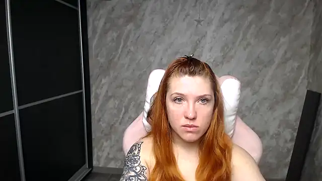 Reginasmilee online show from 02/18/26, 02:42