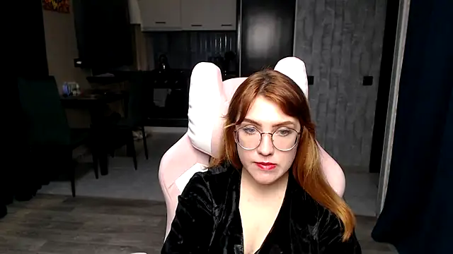 Reginasmilee online show from 11/12/25, 05:44