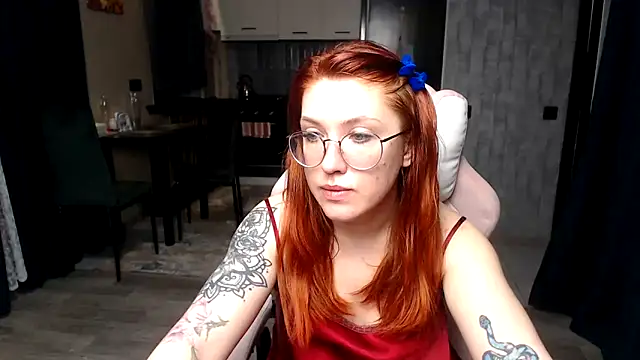 Snapshot of Reginasmilee chatting on 03/14/26, 03:23 Reginasmilee online show from 03/14/26, 03:23