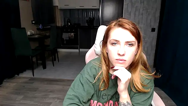 Reginasmilee online show from 11/02/25, 02:22