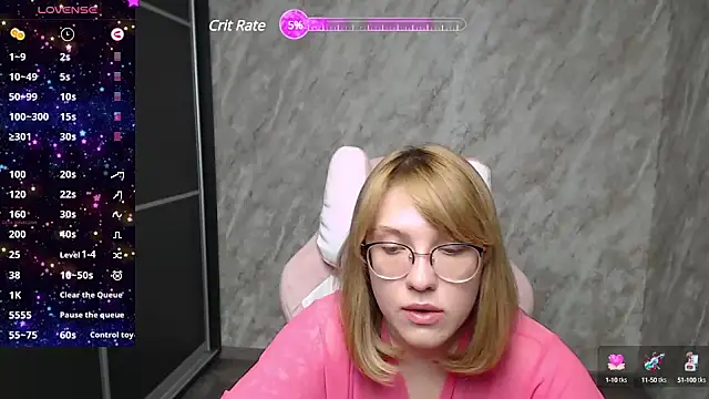 Snapshot of Reginasmilee chatting on 03/21/25, 11:12 Reginasmilee online show from 03/21/25, 11:12