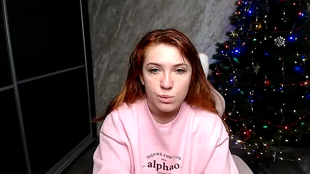 Reginasmilee online show from 12/18/25, 12:38