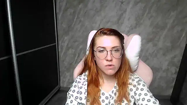 Reginasmilee online show from 02/15/26, 07:51