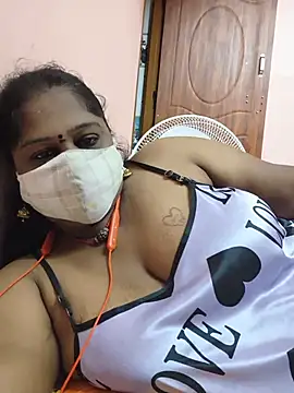 yalini1431 online show from 07/30/26, 11:15