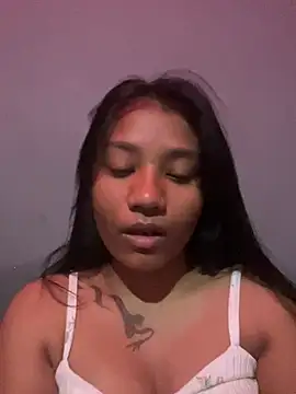 SHANAYA-HOT online show from 06/23/26, 10:24