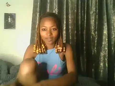 Snapshot of Prettyquueen chatting on 06/23/26, 07:01 Prettyquueen online show from 06/23/26, 07:01