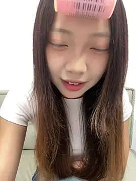 Snapshot of YY-1-1-1 chatting on 07/28/26, 07:05 YY-1-1-1 online show from 07/28/26, 07:05