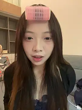 Snapshot of YY-1-1-1 chatting on 08/08/26, 03:41 YY-1-1-1 online show from 08/08/26, 03:41