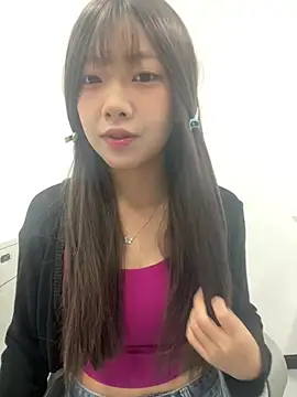 Snapshot of YY-1-1-1 chatting on 08/04/26, 07:13 YY-1-1-1 online show from 08/04/26, 07:13