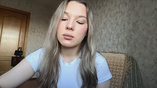 AminaGirl online show from 06/24/26, 02:48