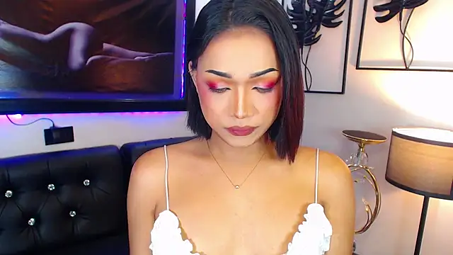 QueenOfHypnisist online show from 07/01/26, 06:30