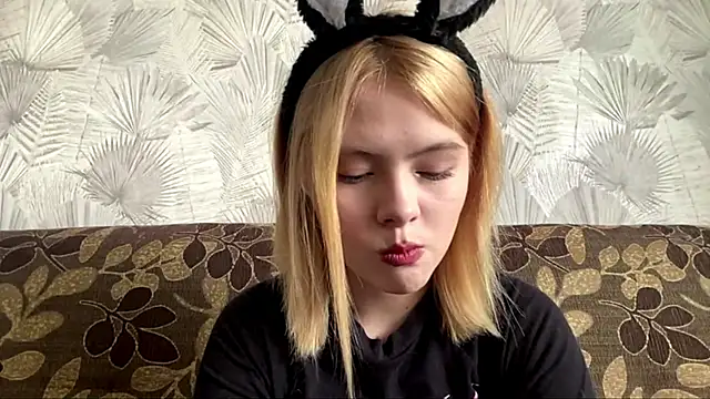 Jeneienal 1 online show from 06/24/26, 02:15