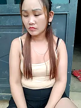 Emma-18h online show from 07/22/26, 02:57