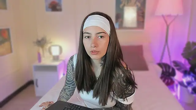 Snapshot of Katushka_dh chatting on 06/29/26, 11:43 Katushka dh online show from 06/29/26, 11:43