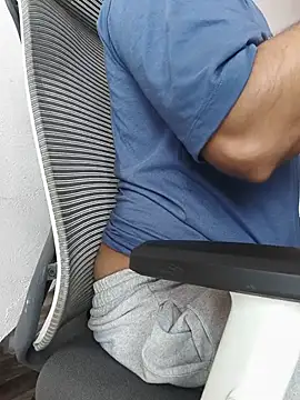 8inch hunk19 online show from 08/03/26, 06:32