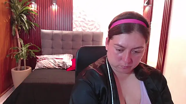 lorena prg7 online show from 06/25/26, 01:38