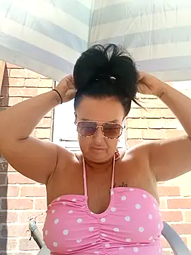 Snapshot of LexiLouBabe chatting on 07/15/26, 10:44 LexiLouBabe online show from 07/15/26, 10:44