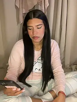 moodbrillante online show from 07/19/26, 01:58