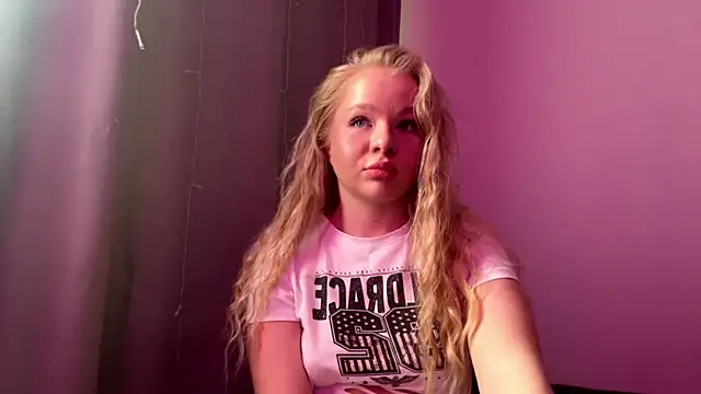 BrianaJess online show from 06/26/26, 02:12