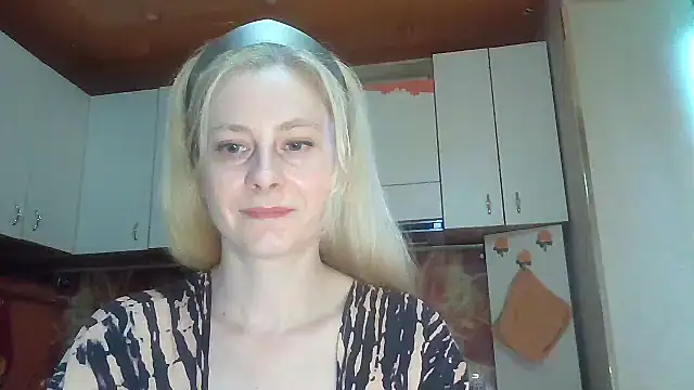 Vexieeka online show from 07/13/26, 07:02