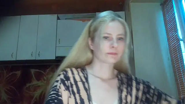 Vexieeka online show from 07/11/26, 07:47