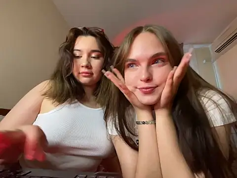 Viviaaan n online show from 06/30/26, 11:10