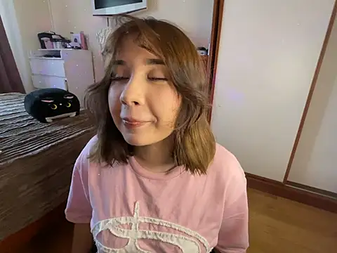 Viviaaan n online show from 07/16/26, 10:45