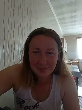 Snapshot of Karina2137 chatting on 06/25/26, 10:09 Karina2137 online show from 06/25/26, 10:09