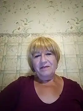 EmmaSwan555 online show from 07/06/26, 10:45