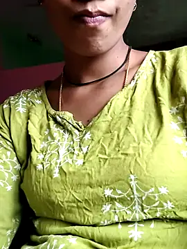 Snapshot of preethi_telugu66 chatting on 07/08/26, 10:27 preethi telugu66 online show from 07/08/26, 10:27