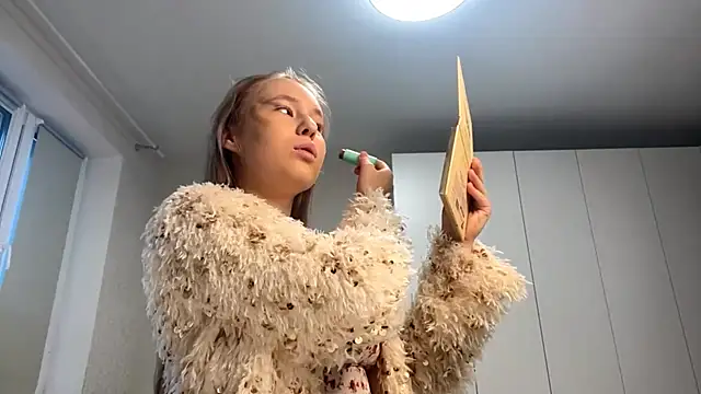 AmeliaOakheart online show from 06/25/26, 06:02
