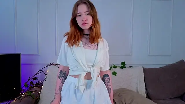 JoyaEsquibel online show from 07/01/26, 02:45