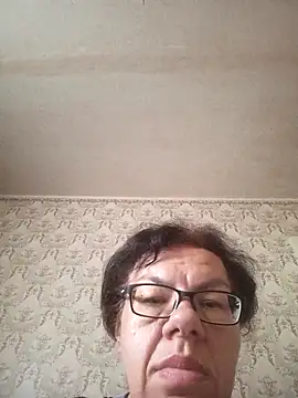 Snapshot of Olena72531 chatting on 06/27/26, 01:17 Olena72531 online show from 06/27/26, 01:17