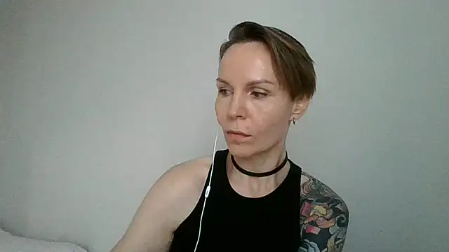 SunKissedxx online show from 06/25/26, 03:50