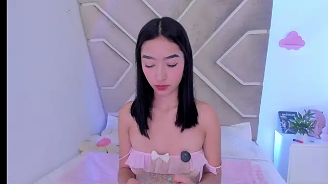 annelisee  online show from 06/26/26, 11:10