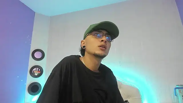 Kayn 420 online show from 06/27/26, 07:20