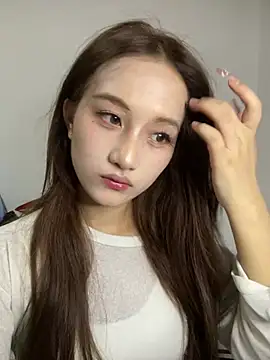 Snapshot of June-Baby chatting on 07/02/26, 12:33 June-Baby online show from 07/02/26, 12:33