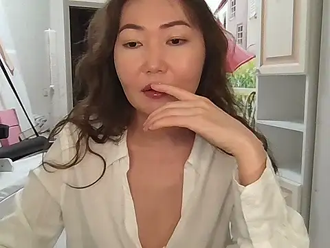 soraisaaa online show from 07/12/26, 07:58
