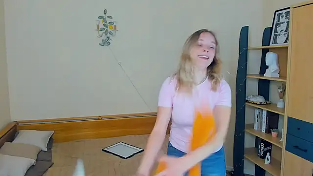 OraliaRokusek online show from 07/14/26, 06:14