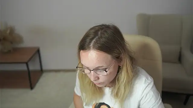 OraliaRokusek online show from 07/06/26, 03:03