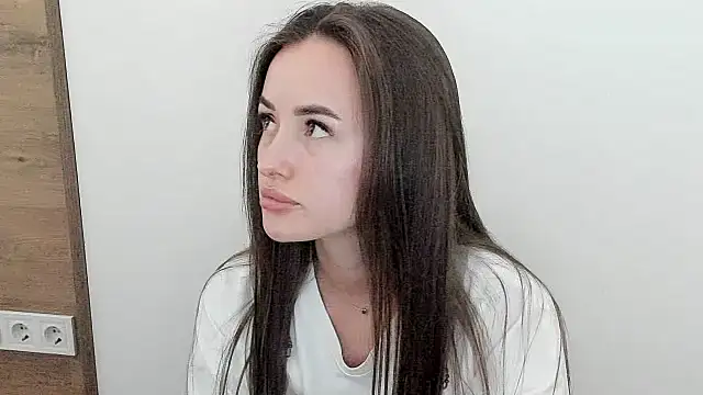 Snapshot of MiaMoll77 chatting on 06/27/26, 11:16 MiaMoll77 online show from 06/27/26, 11:16