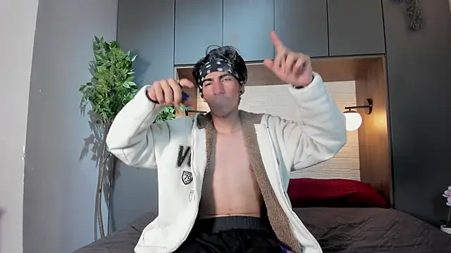 Angel Marzel  online show from 06/28/26, 04:19