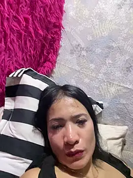 Snapshot of obsessioncella chatting on 07/19/26, 07:28 obsessioncella online show from 07/19/26, 07:28