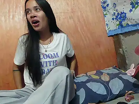 SkinnyGirl PinayBaby online show from 06/27/26, 11:49