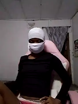 Snapshot of Sexyredcherry chatting on 07/05/26, 04:30 Sexyredcherry online show from 07/05/26, 04:30