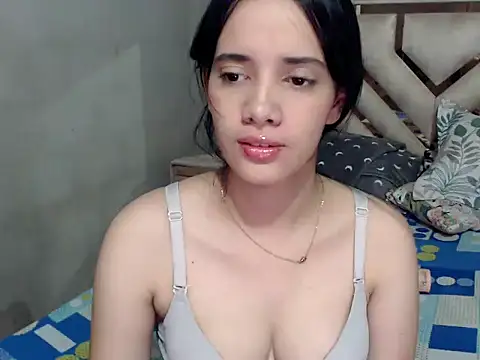 Snapshot of Emily_hotsexy19 chatting on 07/08/26, 10:10 Emily hotsexy19 online show from 07/08/26, 10:10