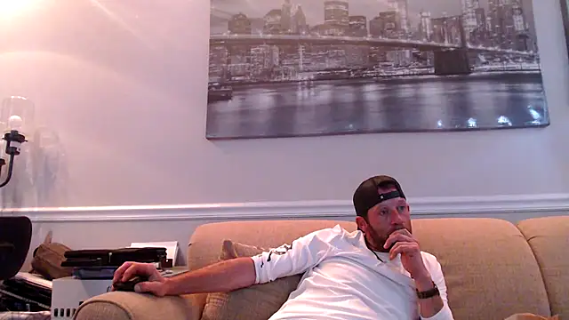 Snapshot of Playful_Pair0924 chatting on 07/14/26, 06:18 Playful Pair0924 online show from 07/14/26, 06:18