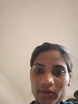 Snapshot of Ishani_sharmaa chatting on 07/19/26, 03:48 Ishani sharmaa online show from 07/19/26, 03:48